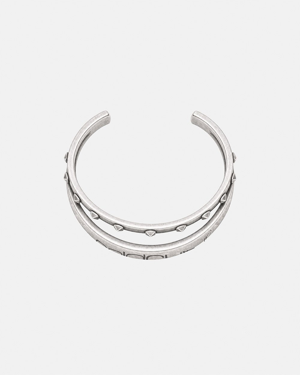 STUDDED BRACELET SILVER - Cold Culture #packshot