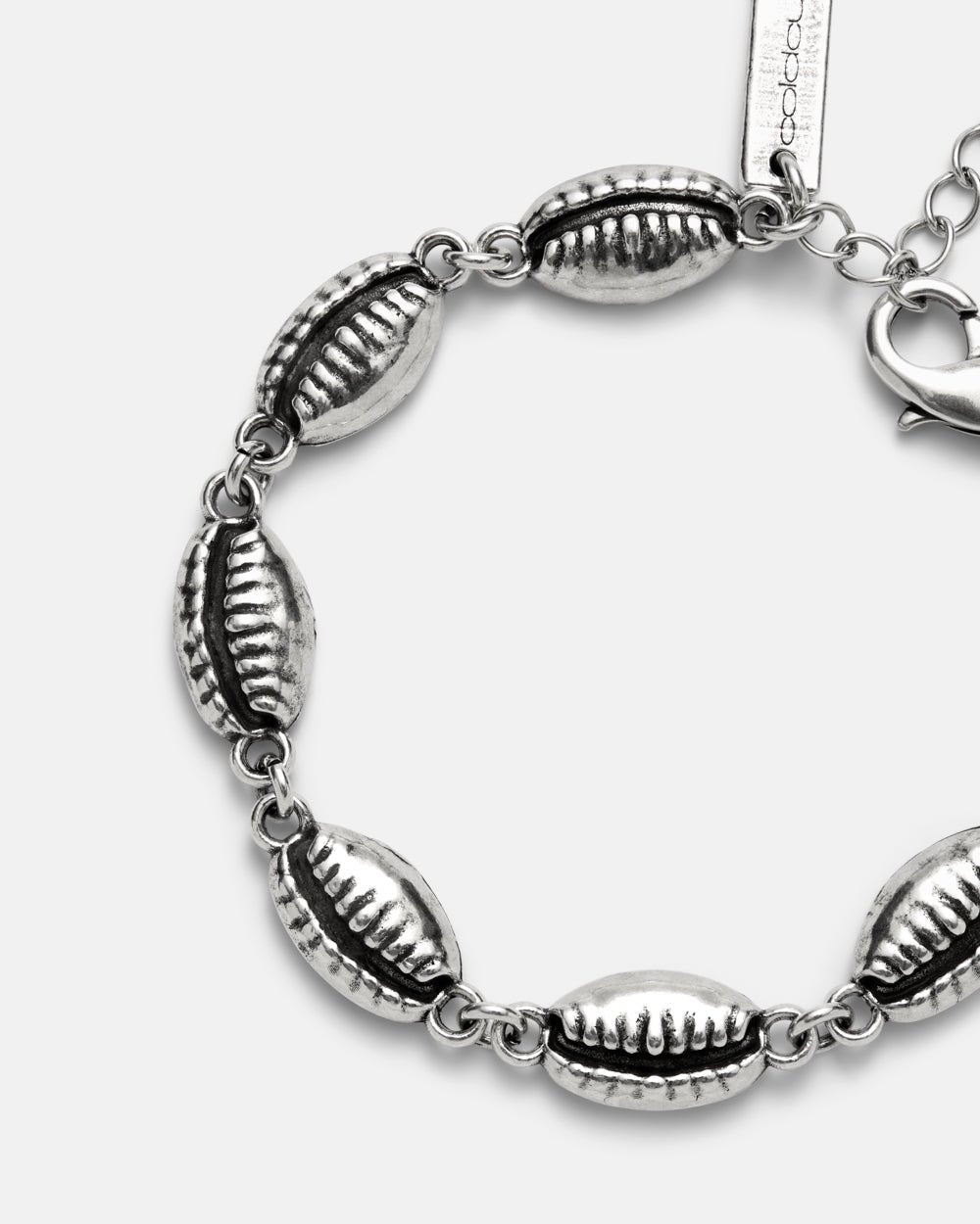SUNSET BRACELET SILVER - silver shell link bracelet, detail close-up - Cold Culture