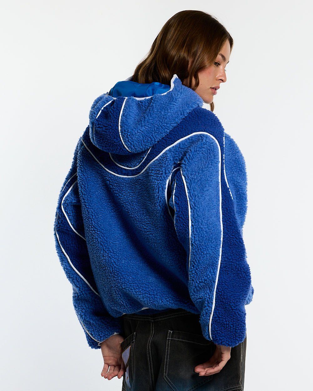 TAKE OFF FLEECE BLUE - blue sherpa fleece hooded jacket, back view on female model - Cold Culture #woman