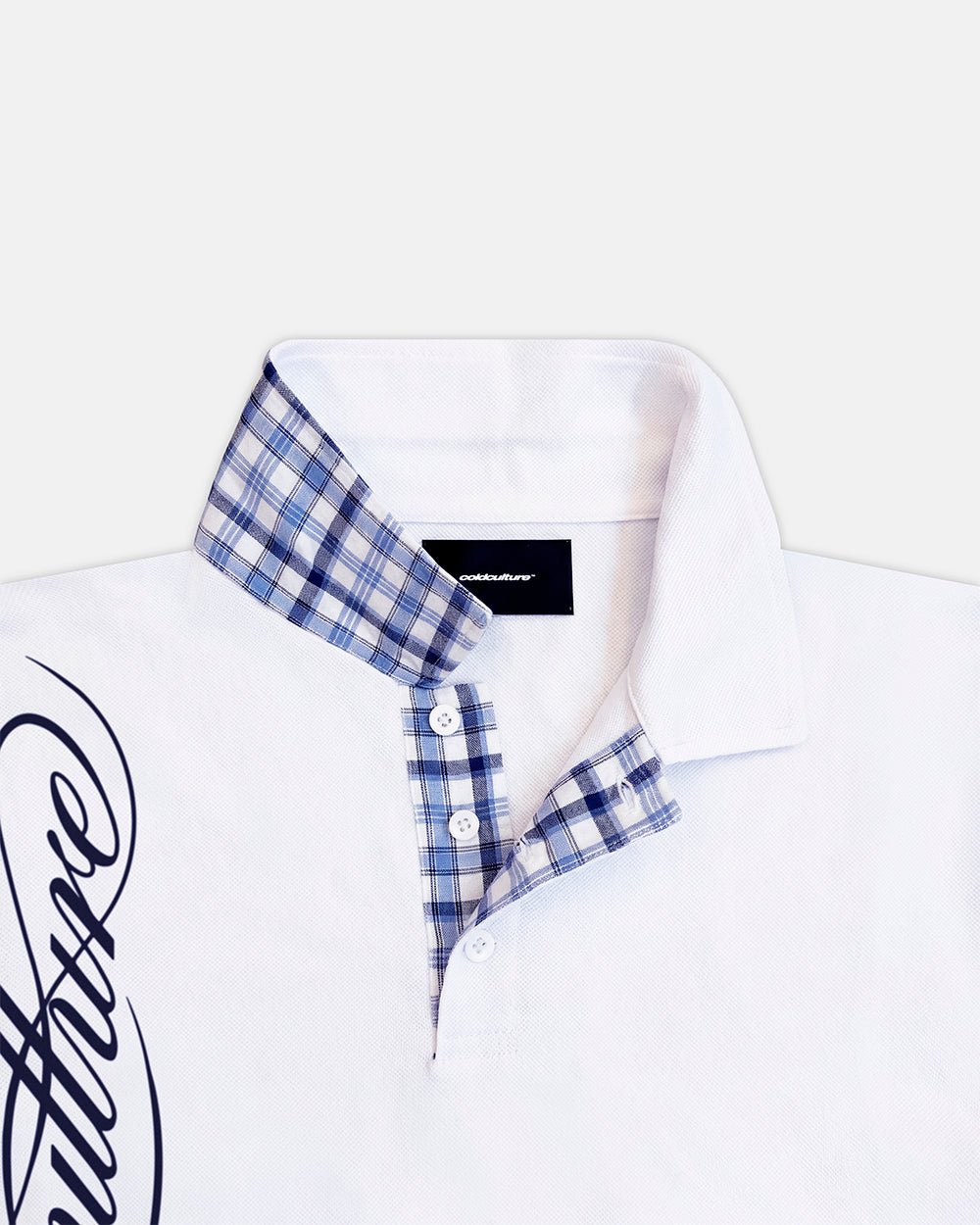 TARTAN SCRIPT POLO WHITE - white script print polo shirt, detail close-up - Cold Culture