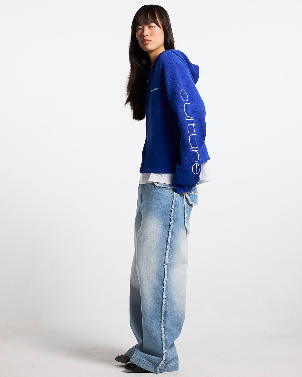 TRIPPY STOP ZIP KNIT BLUE - cobalt blue zip-up knit sweater, side view - Cold Culture #woman
