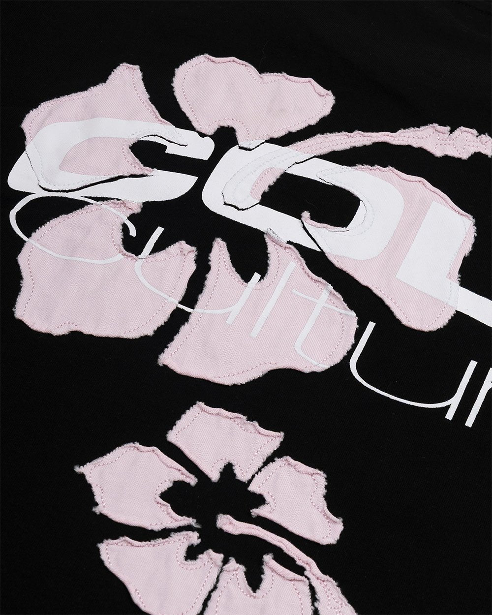 TROPICAL FEVER TEE BLACK - black hibiscus print tee, detail close-up - Cold Culture
