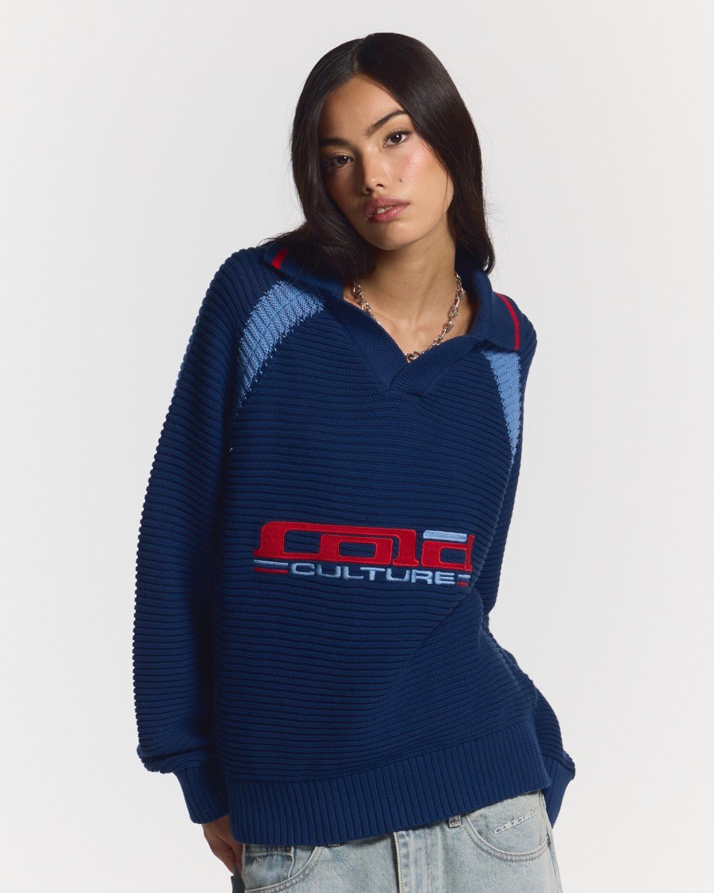 TUSCANY LONGSLEEVE DARK BLUE - dark blue knit longsleeve tee, front view on female model - Cold Culture #woman