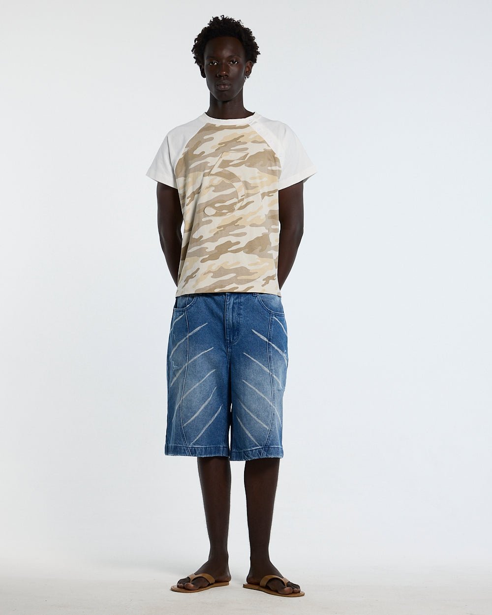 UNIT 05 TEE CAMO - beige camo raglan tee, front view on male model - Cold Culture #man