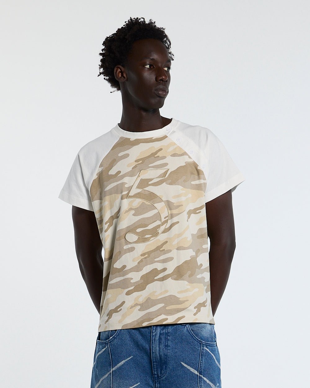 UNIT 05 TEE CAMO - beige camo raglan tee, front view on male model - Cold Culture #man