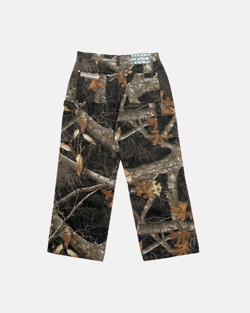V1 CARPENTER PANTS REALTREE BLACK - black realtree camo carpenter pants, back view - Cold Culture #packshot
