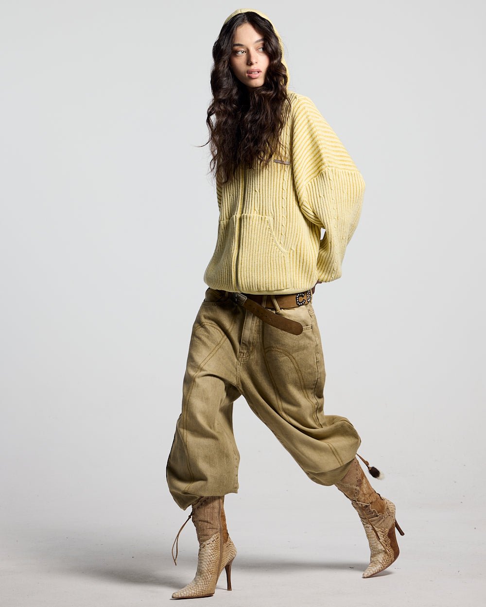 VIBE JUNCTION KNIT LIGHT YELLOW - light yellow ribbed knit sweater, front view on female model - Cold Culture #woman