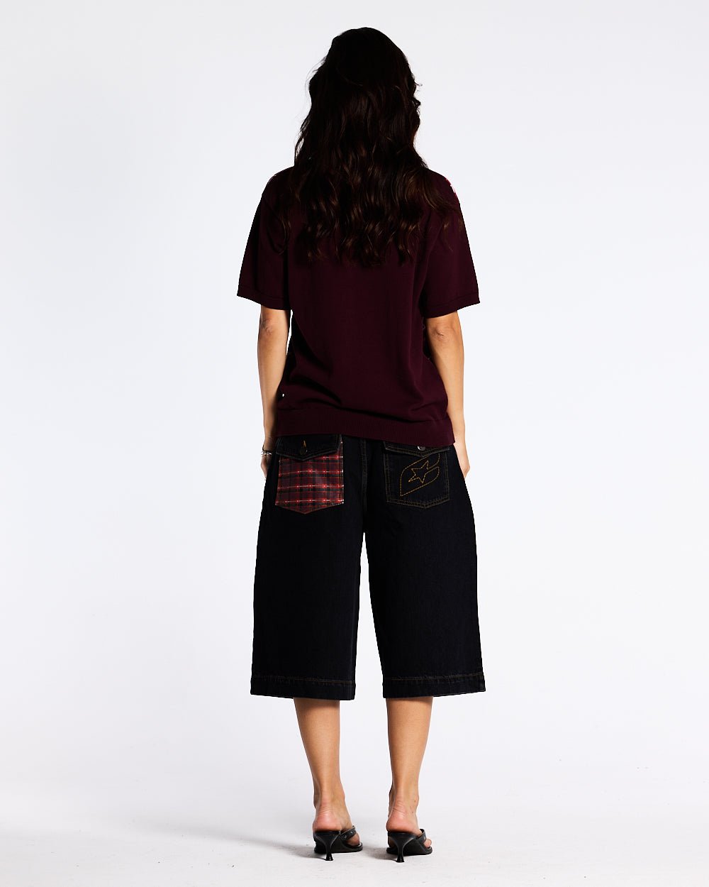WINNERS V5 POLO RED TARTAN - red tartan knitted polo, back view on female model - Cold Culture #woman